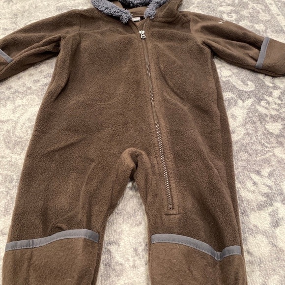Infant Columbia Fleece Body Suit w/ Hood - Picture 2 of 7